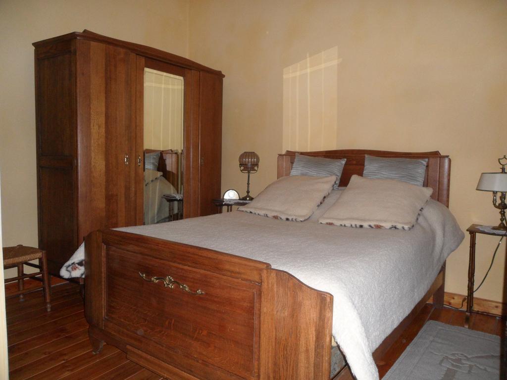 Chambres D'Hotes Casa Sylvana Saint-Dalmas-de-Tende Habitación foto